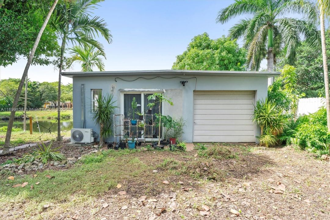 На продажу: $965,000 (3 спален, 2 ванн, 1954 Квадратных фут)