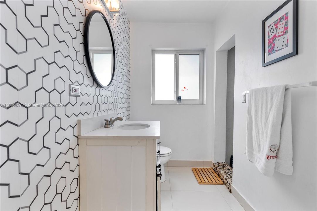 На продажу: $965,000 (3 спален, 2 ванн, 1954 Квадратных фут)