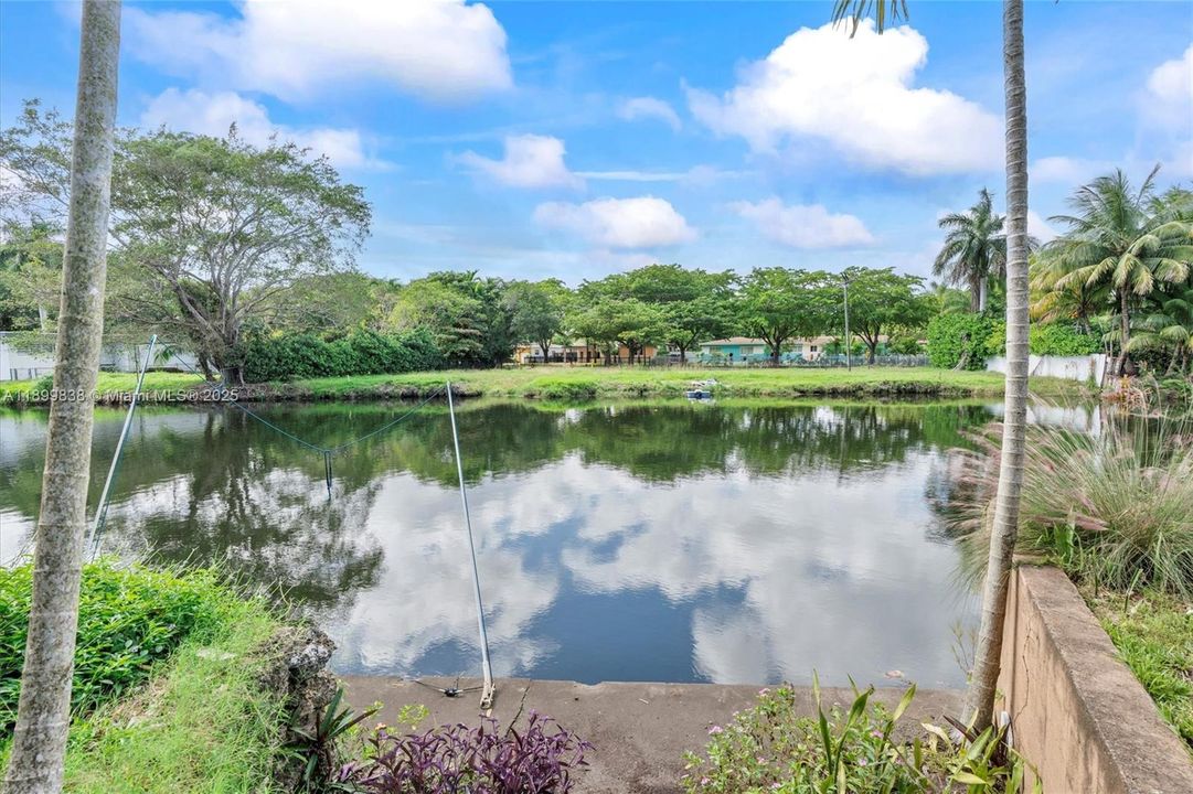 На продажу: $965,000 (3 спален, 2 ванн, 1954 Квадратных фут)