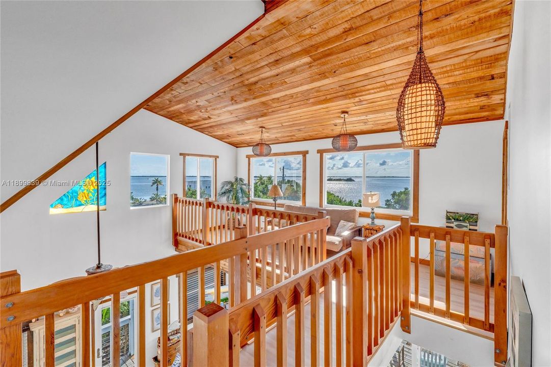 待售: $1,180,000 (3 贝兹, 2 浴室, 1674 平方英尺)