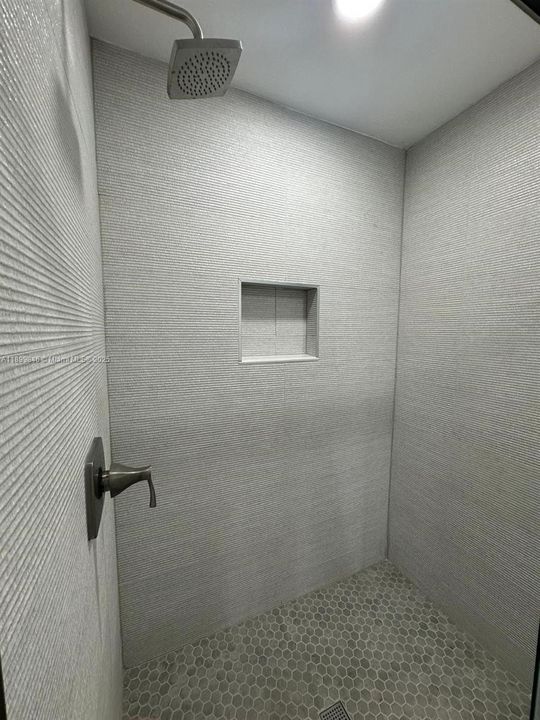 Active With Contract: $3,500 (2 beds, 2 baths, 1491 Square Feet)