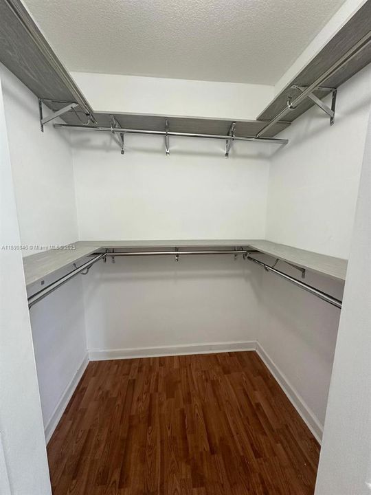 Active With Contract: $3,500 (2 beds, 2 baths, 1491 Square Feet)