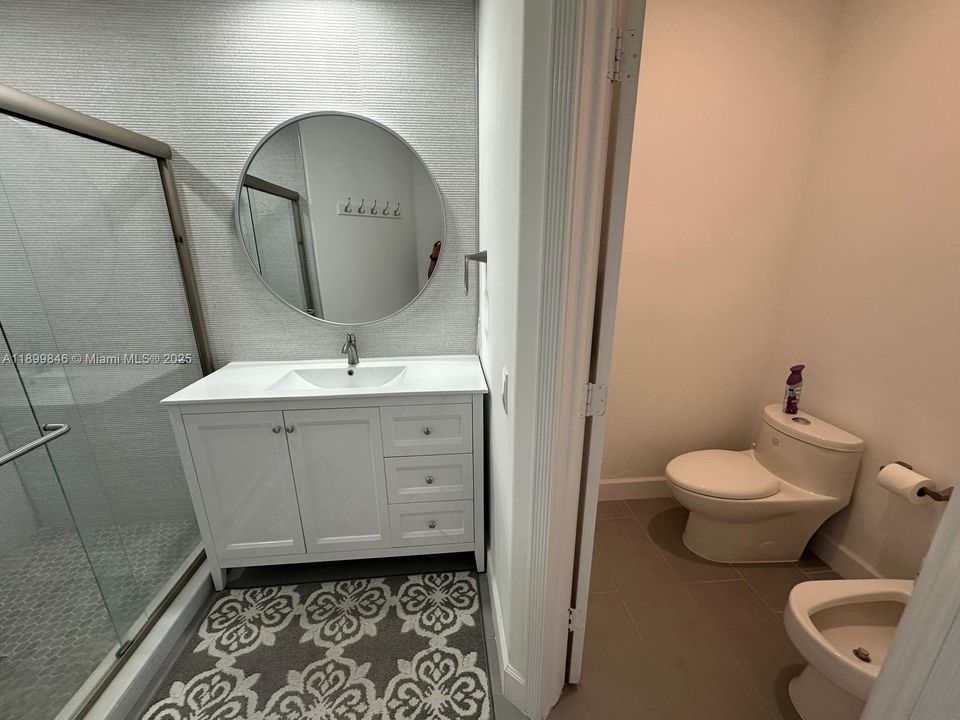 Active With Contract: $3,500 (2 beds, 2 baths, 1491 Square Feet)