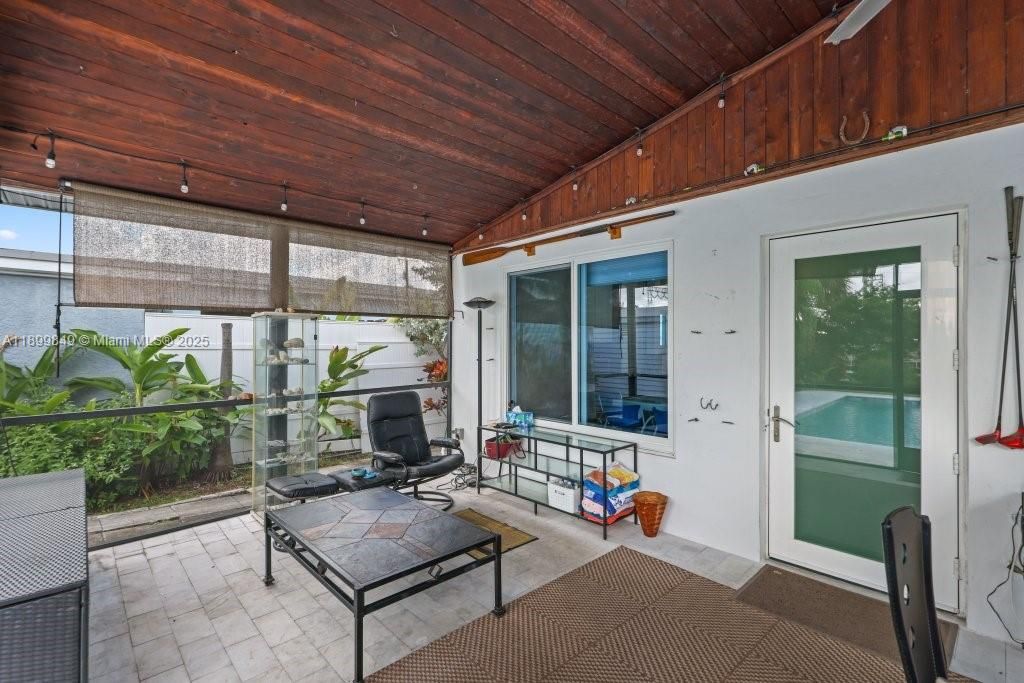 Active With Contract: $799,000 (2 beds, 2 baths, 1020 Square Feet)