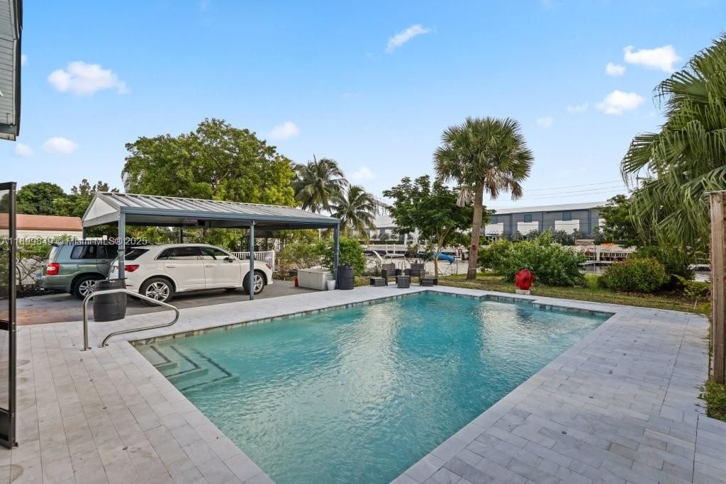 Active With Contract: $799,000 (2 beds, 2 baths, 1020 Square Feet)