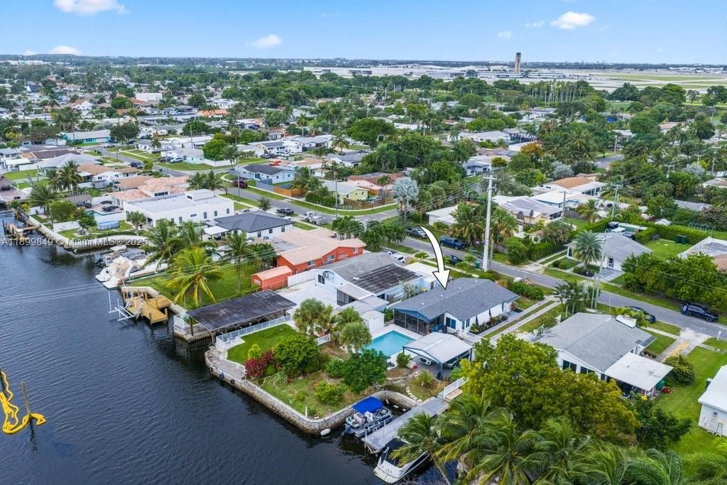 Active With Contract: $799,000 (2 beds, 2 baths, 1020 Square Feet)