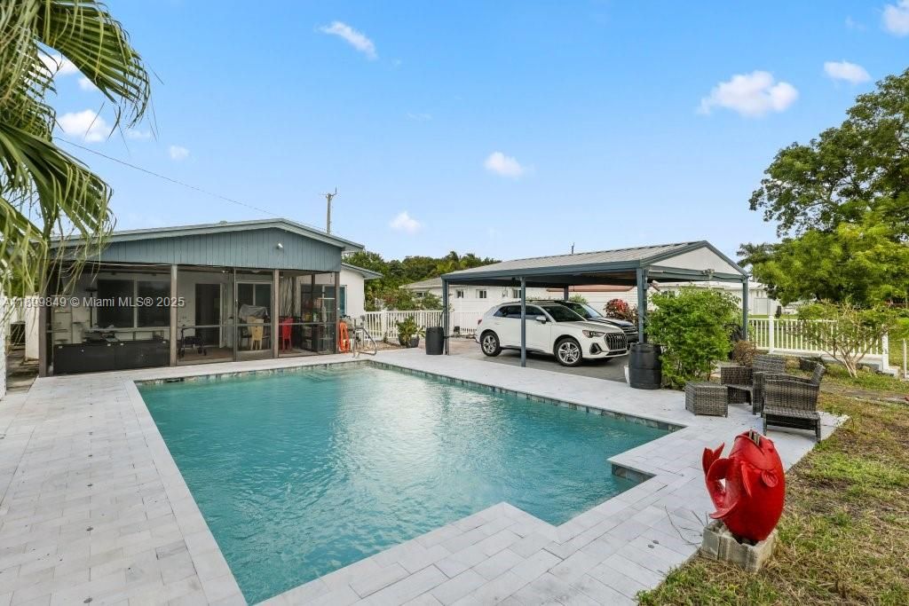 Active With Contract: $799,000 (2 beds, 2 baths, 1020 Square Feet)