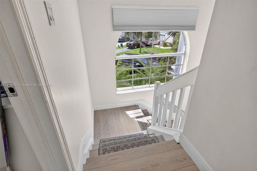 En Venta: $525,000 (3 camas, 3 baños, 1449 Pies cuadrados)