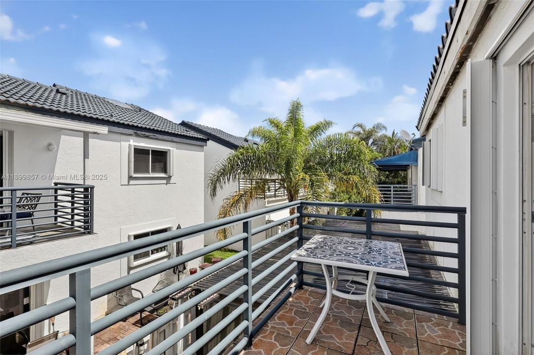 En Venta: $525,000 (3 camas, 3 baños, 1449 Pies cuadrados)