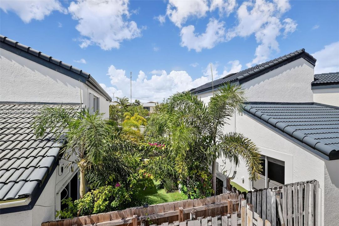 En Venta: $525,000 (3 camas, 3 baños, 1449 Pies cuadrados)