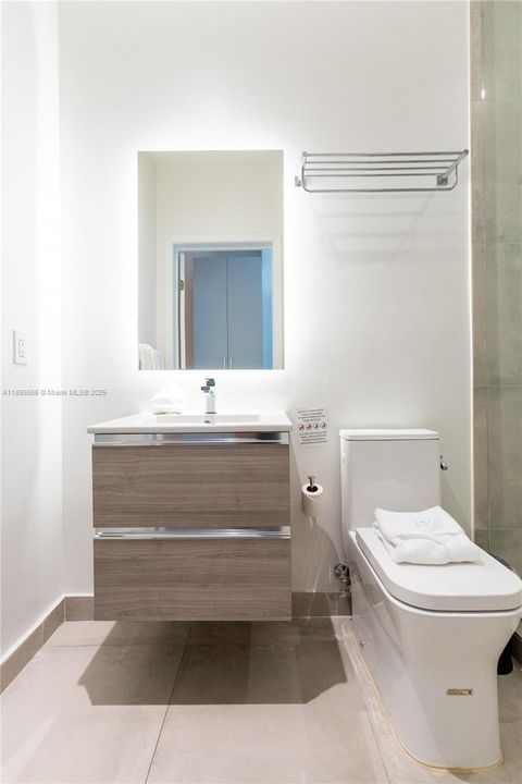 Recently Sold: $500,000 (0 beds, 1 baths, 433 Square Feet)