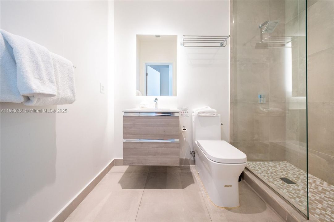 Recently Sold: $500,000 (0 beds, 1 baths, 433 Square Feet)