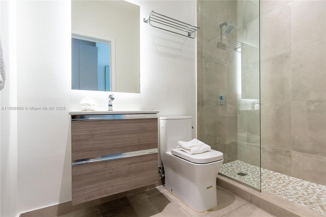 Recently Sold: $500,000 (0 beds, 1 baths, 433 Square Feet)