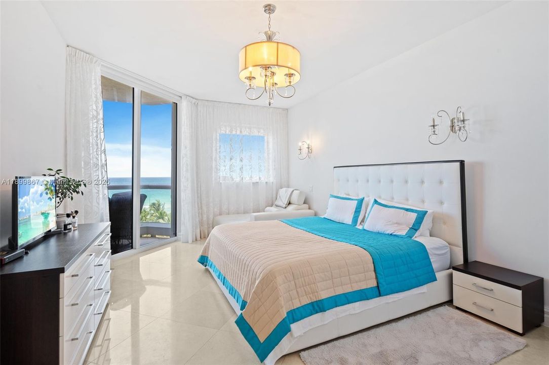 For Rent: $18,000 (3 beds, 3 baths, 2214 Square Feet)