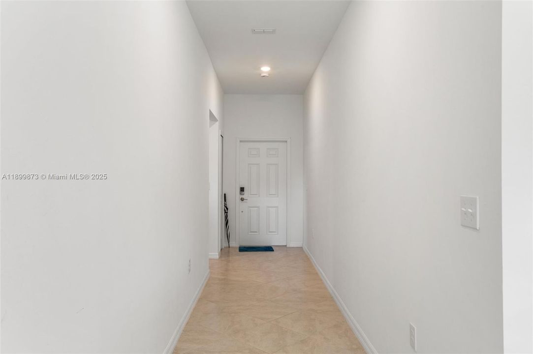 For Sale: $335,000 (3 beds, 2 baths, 1556 Square Feet)