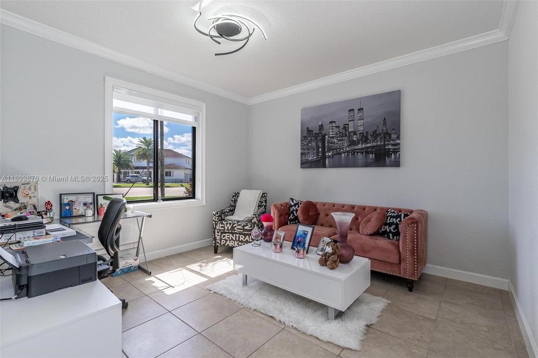 For Sale: $950,000 (4 beds, 3 baths, 2653 Square Feet)