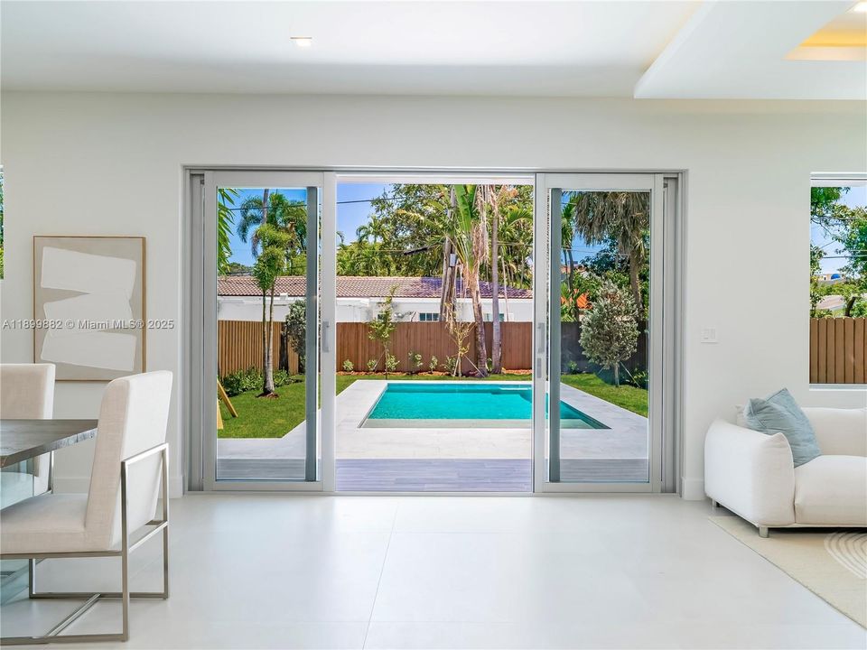 For Sale: $1,750,000 (4 beds, 4 baths, 2505 Square Feet)