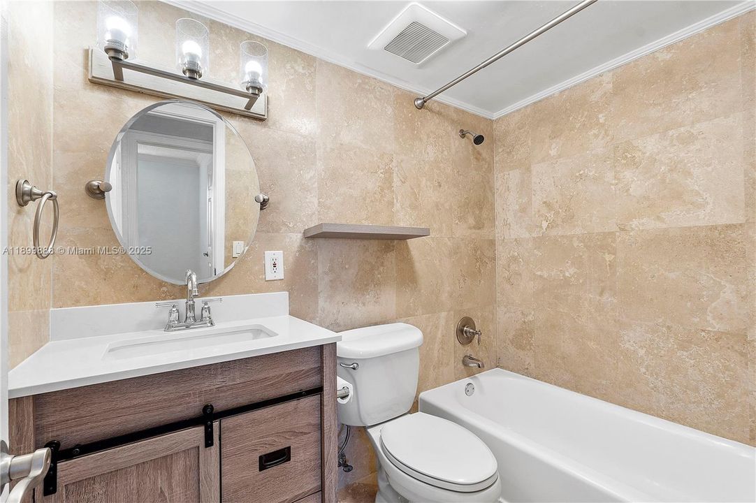 Recently Rented: $1,995 (2 beds, 1 baths, 722 Square Feet)