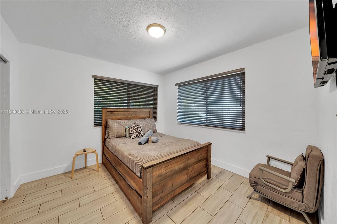 For Sale: $1,299,000 (0 beds, 0 baths, 1378 Square Feet)