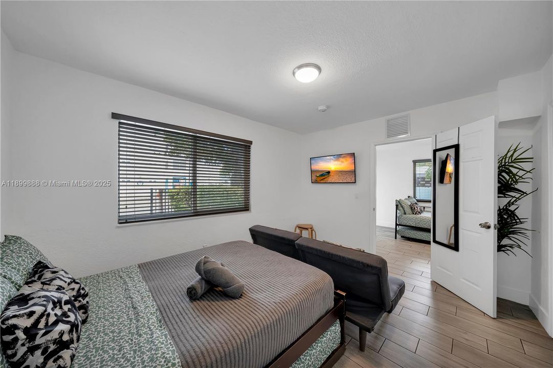 For Sale: $1,299,000 (0 beds, 0 baths, 1378 Square Feet)