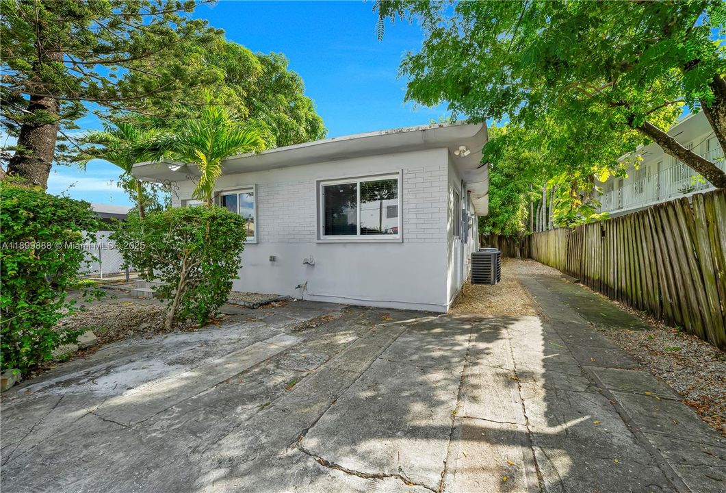 For Sale: $1,299,000 (0 beds, 0 baths, 1378 Square Feet)