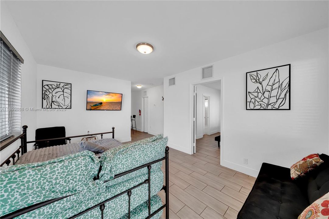 For Sale: $1,299,000 (0 beds, 0 baths, 1378 Square Feet)