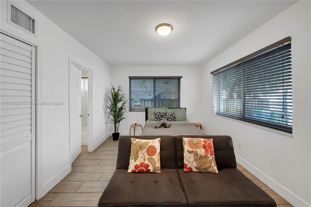 For Sale: $1,299,000 (0 beds, 0 baths, 1378 Square Feet)