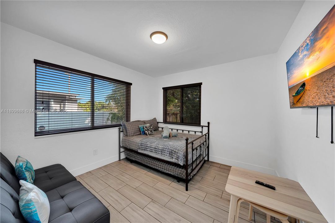 For Sale: $1,299,000 (0 beds, 0 baths, 1378 Square Feet)