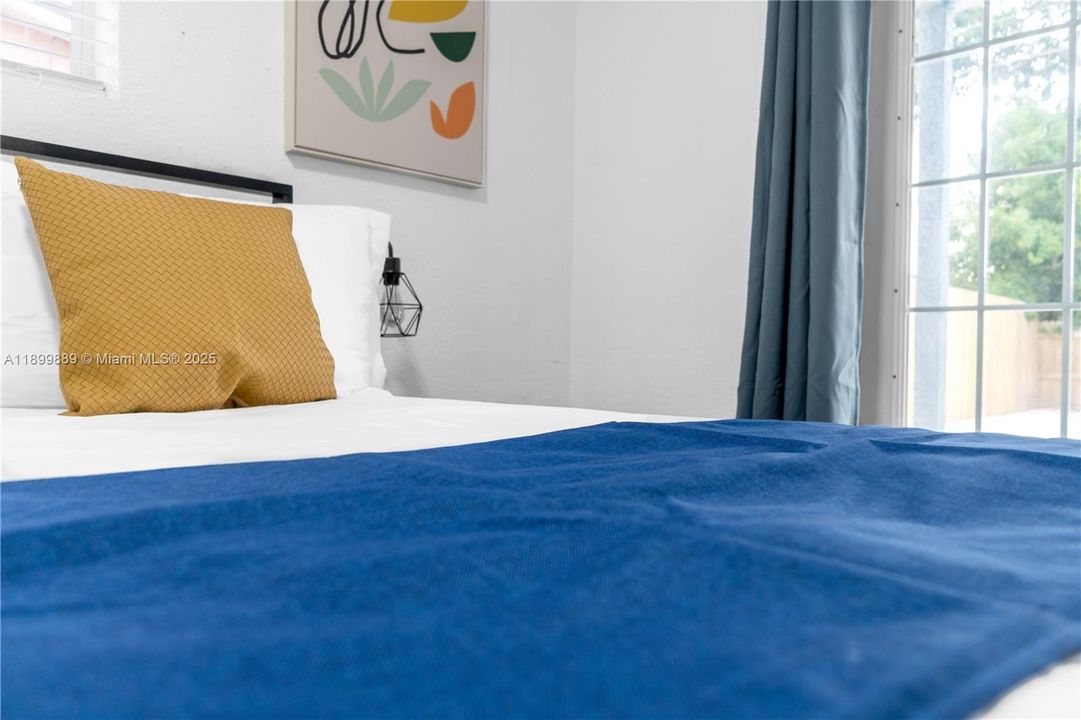 For Sale: $515,000 (4 beds, 2 baths, 1666 Square Feet)