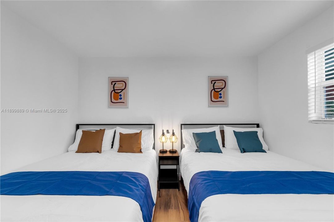 For Sale: $515,000 (4 beds, 2 baths, 1666 Square Feet)