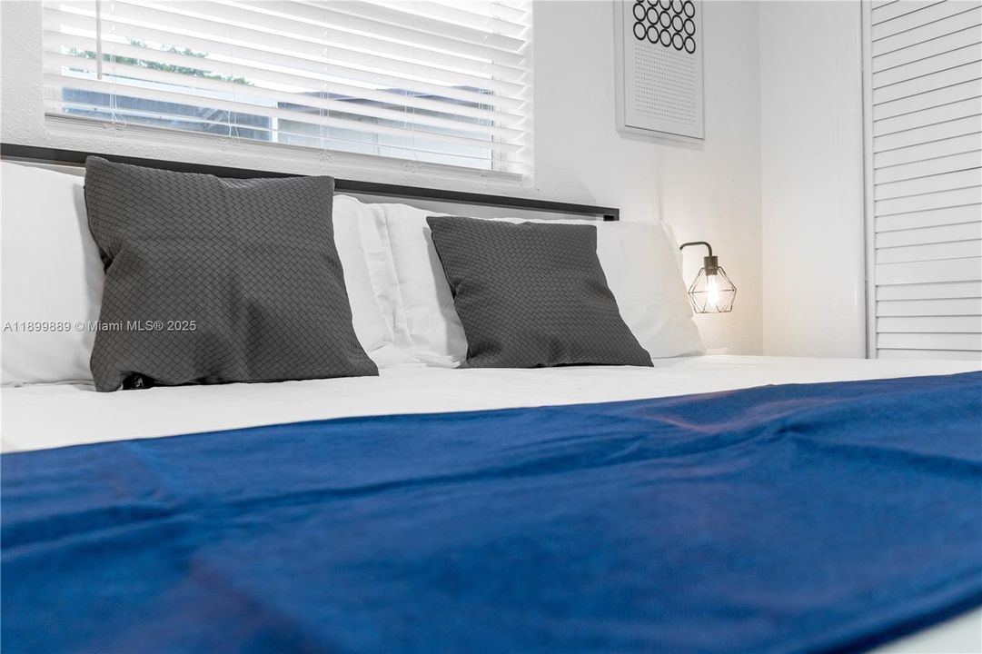 For Sale: $515,000 (4 beds, 2 baths, 1666 Square Feet)