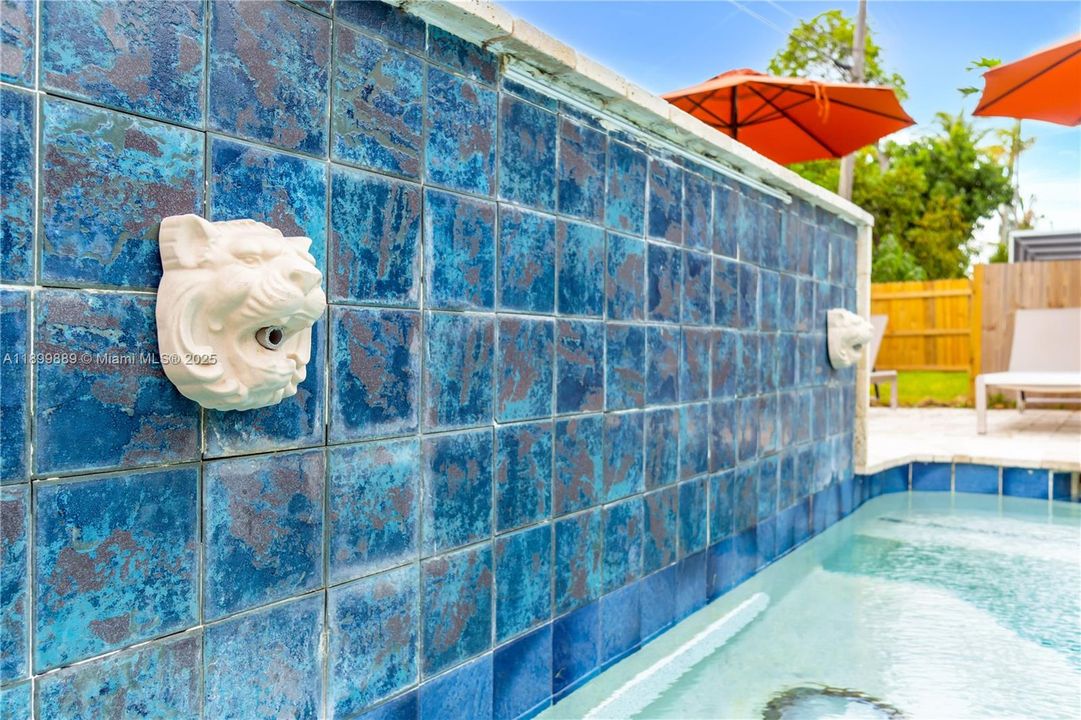 For Sale: $515,000 (4 beds, 2 baths, 1666 Square Feet)