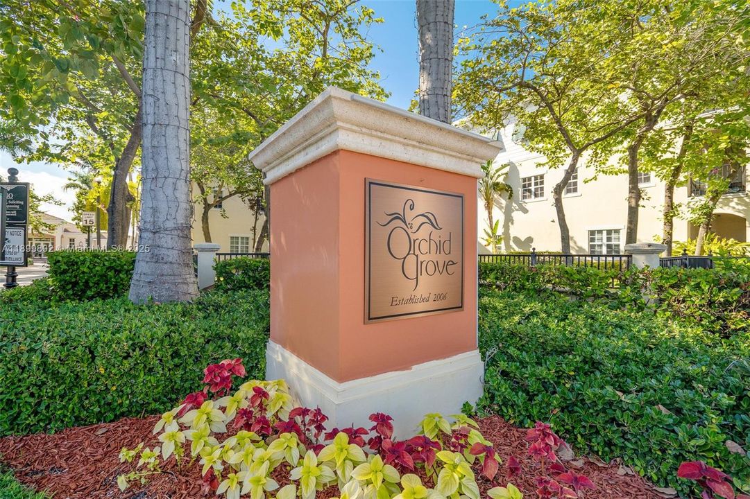 Recently Sold: $435,000 (3 beds, 2 baths, 1784 Square Feet)