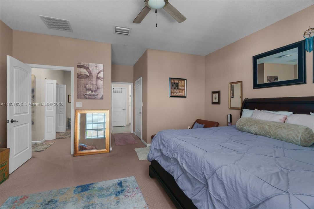 Recently Sold: $435,000 (3 beds, 2 baths, 1784 Square Feet)