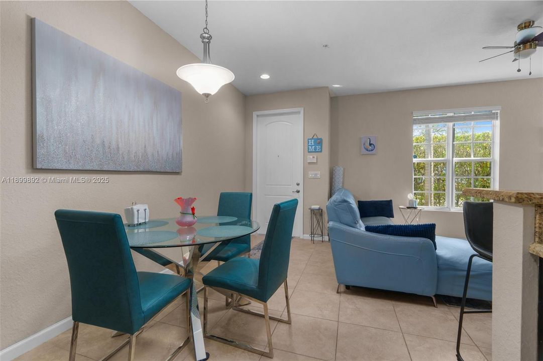 Recently Sold: $435,000 (3 beds, 2 baths, 1784 Square Feet)