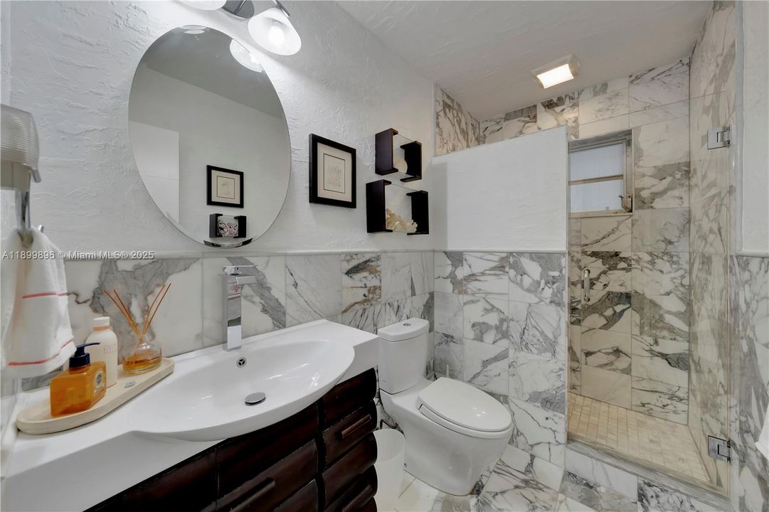 Active With Contract: $775,000 (3 beds, 2 baths, 1704 Square Feet)