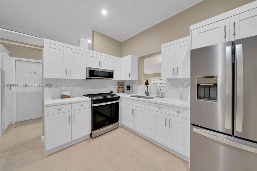 Active With Contract: $775,000 (3 beds, 2 baths, 1704 Square Feet)