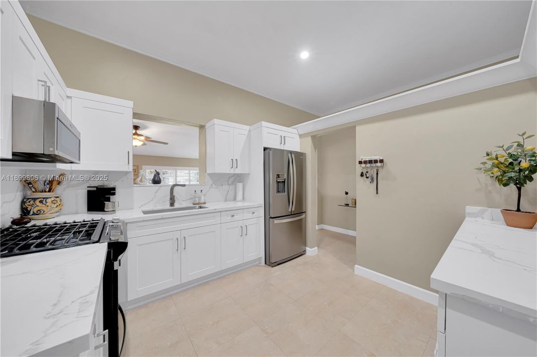 Active With Contract: $775,000 (3 beds, 2 baths, 1704 Square Feet)