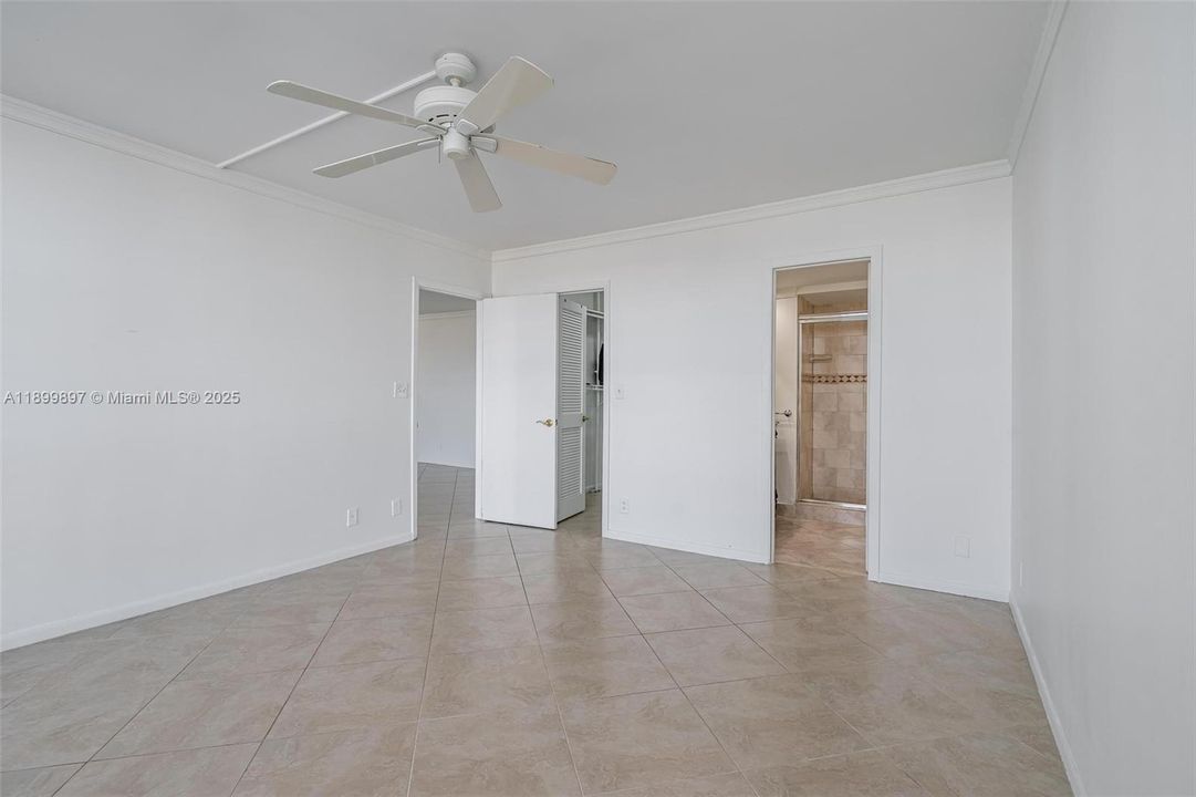 For Sale: $490,000 (2 beds, 2 baths, 1200 Square Feet)