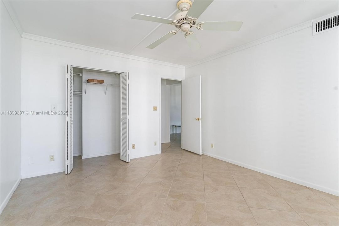 For Sale: $490,000 (2 beds, 2 baths, 1200 Square Feet)