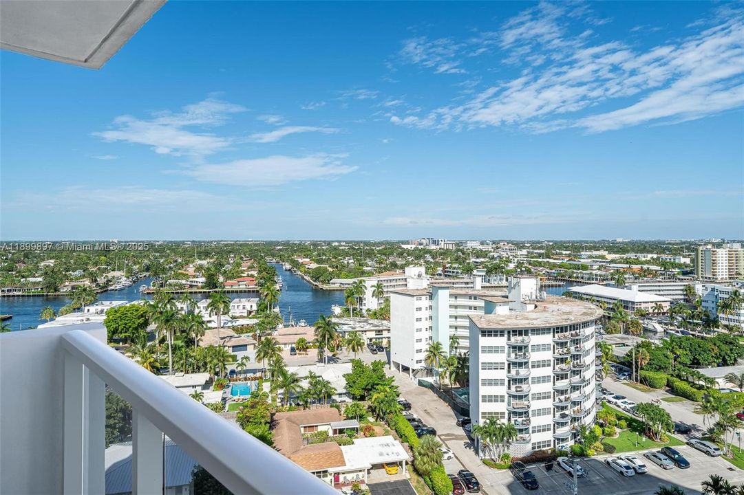 For Sale: $490,000 (2 beds, 2 baths, 1200 Square Feet)