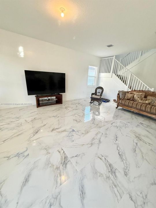 В аренду: $6,900 (5 спален, 4 ванн, 4054 Квадратных фут)