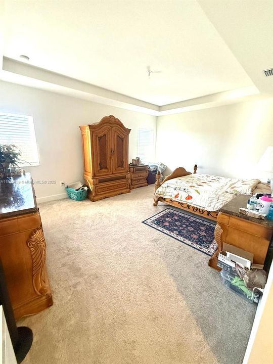 В аренду: $6,900 (5 спален, 4 ванн, 4054 Квадратных фут)