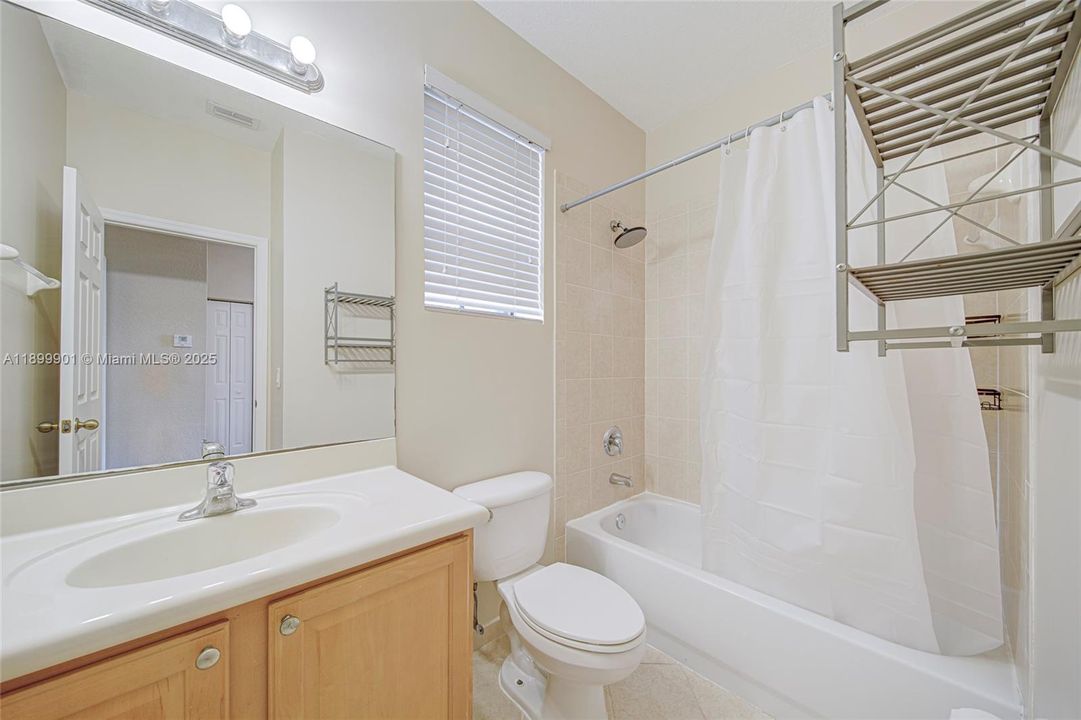 出租: $2,800 (3 贝兹, 2 浴室, 1656 平方英尺)