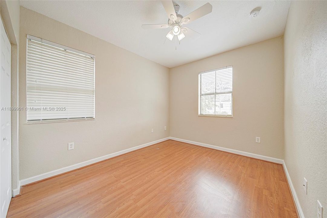 出租: $2,800 (3 贝兹, 2 浴室, 1656 平方英尺)