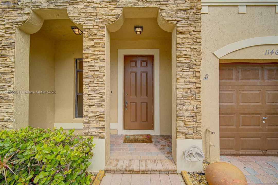 出租: $2,800 (3 贝兹, 2 浴室, 1656 平方英尺)