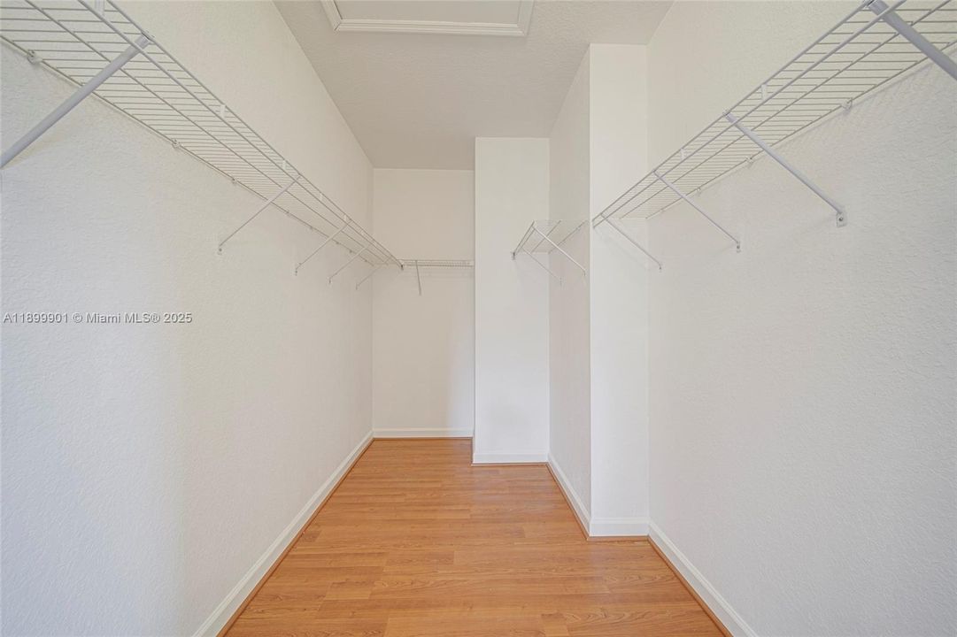 出租: $2,800 (3 贝兹, 2 浴室, 1656 平方英尺)