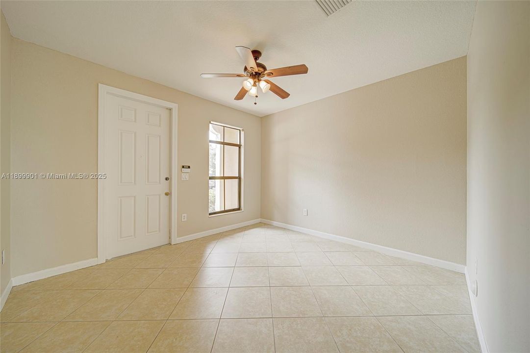 出租: $2,800 (3 贝兹, 2 浴室, 1656 平方英尺)