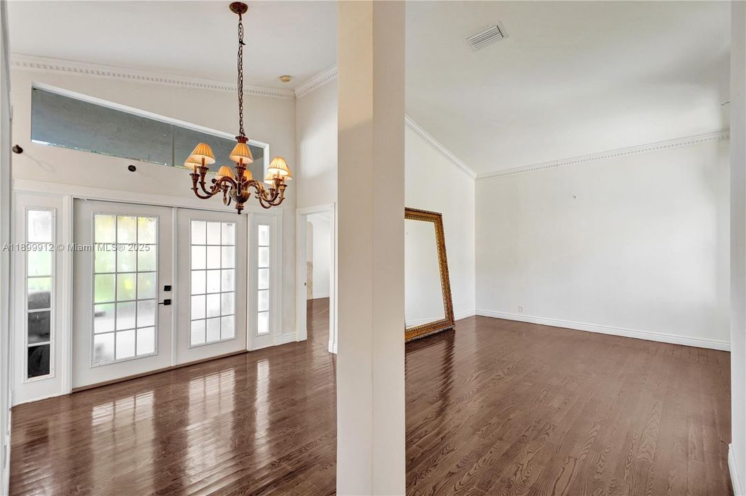 最近租的: $4,200 (3 贝兹, 2 浴室, 1505 平方英尺)