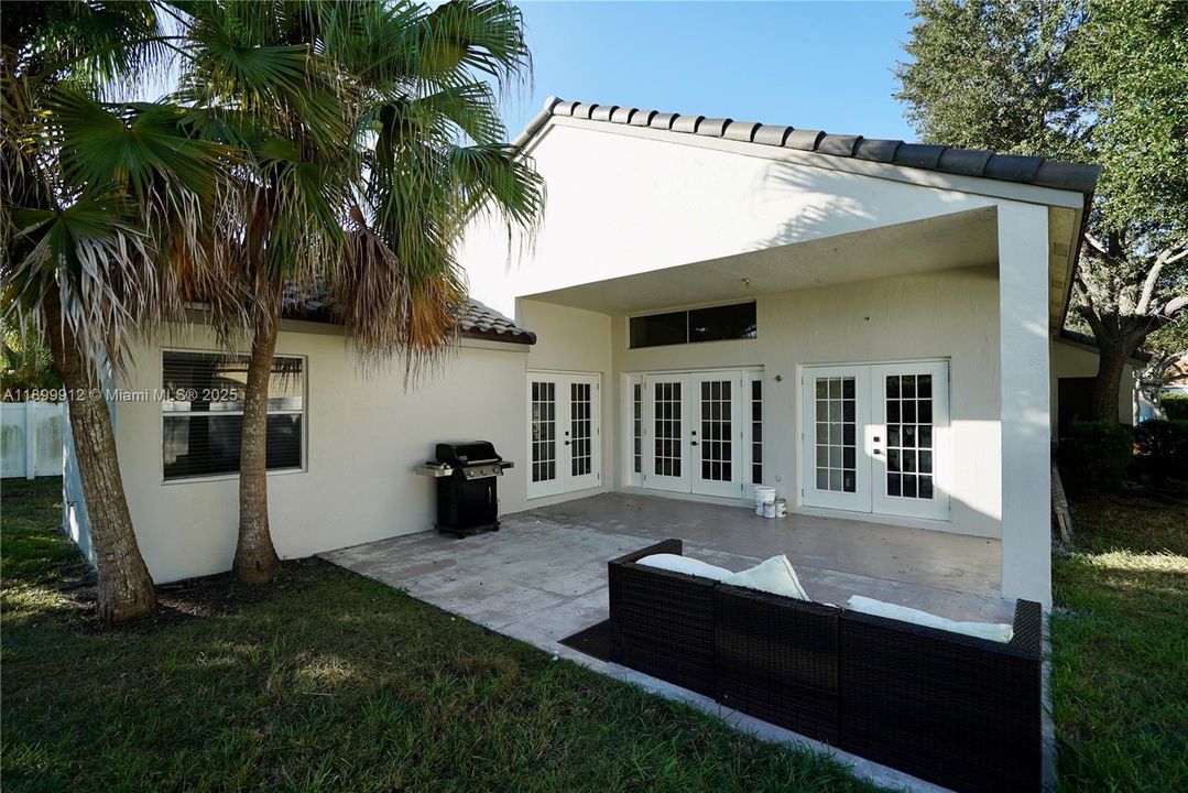 最近租的: $4,200 (3 贝兹, 2 浴室, 1505 平方英尺)